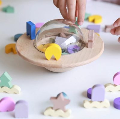 Le jeu d&rsquo;équilibre UFO <i>kiko+ & gg*</i> - Doolittle