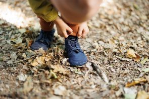 Les pieds sur terre avec <i>Wildling Shoes</i> - Doolittle