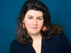 Rencontre avec <i>Anna Roy</i> à l’occasion de la sortie de son nouveau livre, <i>Le post-partum dure trois ans</i> - Doolittle