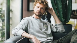 Les conseils de <i>Fred</i> de Cut by Fred pour prendre soin des cheveux bouclés des <i>kids</i> - Doolittle