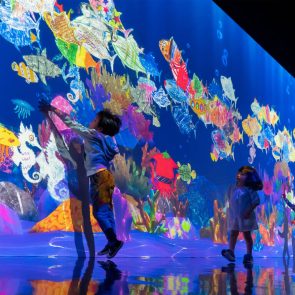 L’aquarium digital <i>teamLab</I> au <i>Bon Marché</i> - Doolittle