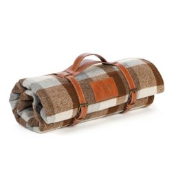  - Nappe de pique-nique à carreaux, 54,95 €