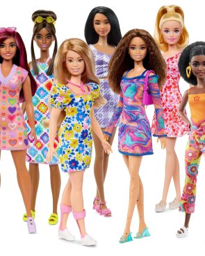 Musclée, mécano, écolo : ces poupées <i>Barbie</i> qu’on voudrait voir dans les <i>rayons</i> - Doolittle