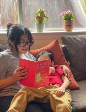 Quand <i>Winnie l’ourson</i> apprend aux petits Texans à réagir en cas d’une <i>fusillade</i> - Doolittle