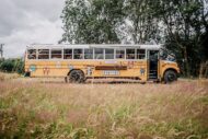 Des <i>écoles</i> et <i>bus scolaires</i> transformés en <i>Airbnb</i> - Doolittle