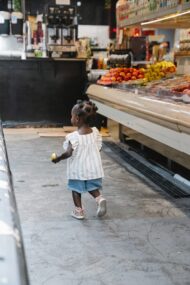 Guide de <i>survie</i> : les courses au supermarché avec un <i>enfant</i> - Doolittle