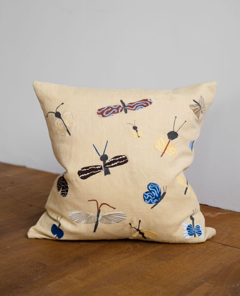 Le coussin brodé <i>Fine Little Day</i> - Doolittle