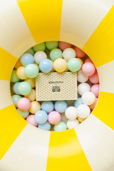 Bonton et <i>Superga</i> signent une collab <i>acidulée</i> - Doolittle