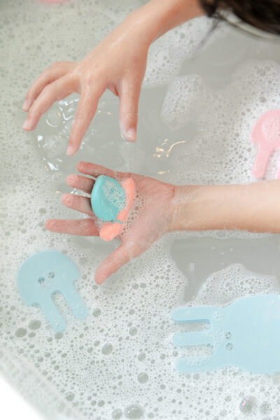 <i>Pataploof</i> : le bain devient un jeu d&rsquo;<i>enfant</i> - Doolittle