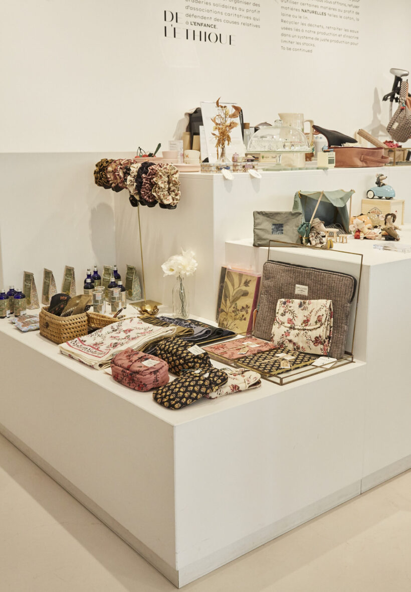 Emile et Ida vous invite à sa fête de <i>Noël</i> ! - Doolittle