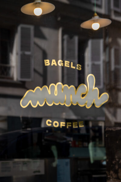 <i>Munch</i>, le nouveau temple du <i>bagel</i> new-yorkais à Paris - Doolittle