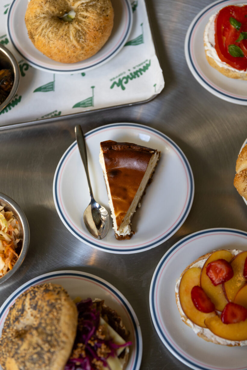 <i>Munch</i>, le nouveau temple du <i>bagel</i> new-yorkais à Paris - Doolittle