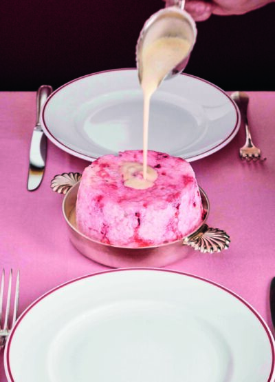 Recette : <i>Ile flottante</i> aux pralines roses de <i>Jean-François Piège</i> - Doolittle