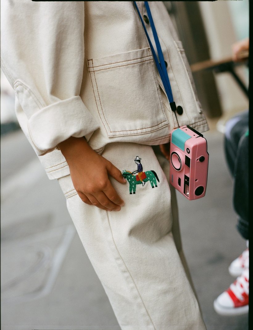 Pantalon en Denim Ecru, Collection Alegria, 125 € - Doolittle