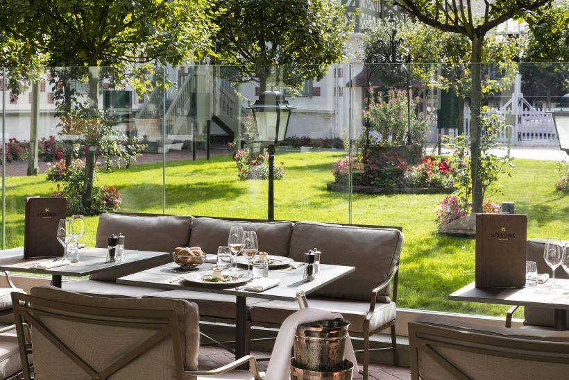 24h à l&rsquo;hôtel <i>Barrière Le Normandy</i>, une parenthèse enchantée et mythique en famille à <i>Deauville</i> - Doolittle