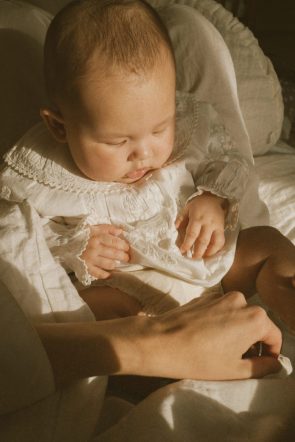 <i>Petit Sézane</i> dévoile sa toute première collection <i>Naissance</i> - Doolittle