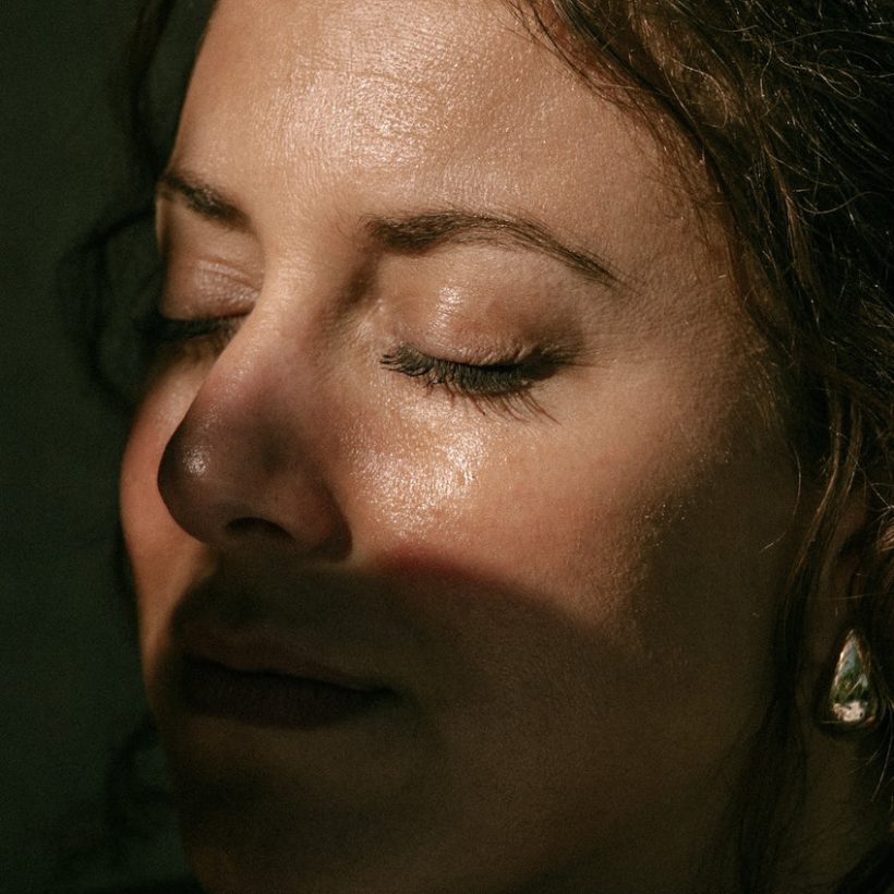 <i>Aurore</i> de Soleil Chéri : l&rsquo;éclat solaire dans un soin <i>visage</i> - Doolittle