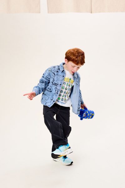 Marius : chemise, pantalon & T-shirt BILLIEBLUSH baskets ON RUNNING trousse LEGAMI - Doolittle