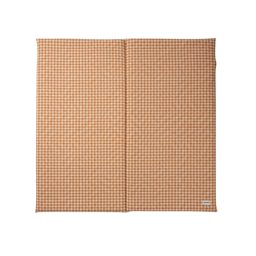 Mezamé Paris -  Tapis de vie Vichy Caramel MEZAMÉ, 140 €, mezameparis.com 