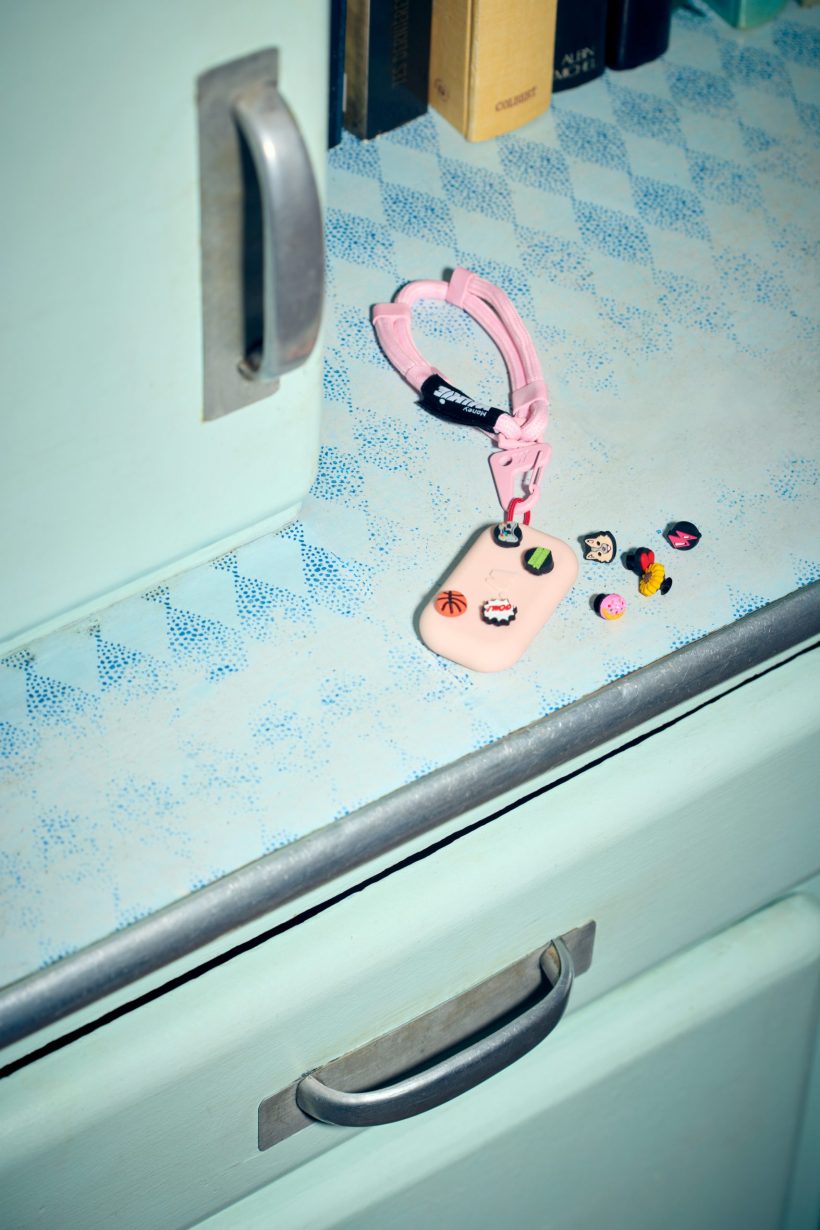 Money Walkie + Coque : 29,90 €. Coque seule : 8,90€. Une sélection de plus de 40 coques : Bubble Tea, One Piece, Imprimé Léopard, Licorne, Burger…  - Doolittle