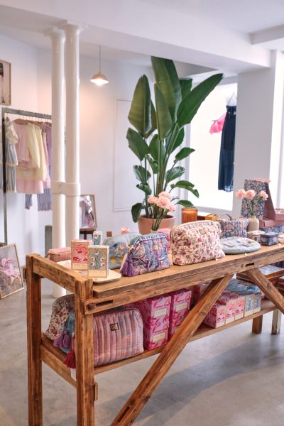 Quand la <i>poésie</i> s&rsquo;habille de douceur, la collaboration <i>Moulin Roty & Louise Misha</i> - Doolittle